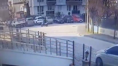 Bolu'da hafif ticari araç ile motosikletin çarpıştI