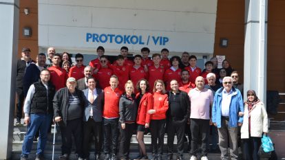 Şampiyonlar Avrupa'ya Uğurlandı