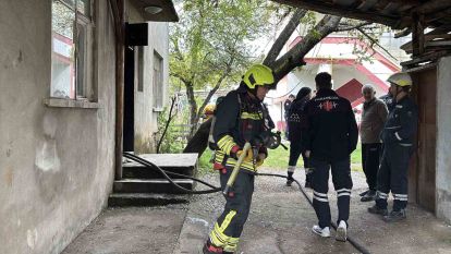 Bolu'da 2 katlı evin banyosunda çıkan yangın söndürüldü