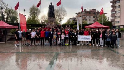 'Bolu'nun babası' İzzet Baysal anısına düzenlenen "Şükran Günleri" koşuyla başladı