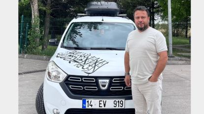 Bolulu Aileden Ezber Bozan Yolculuk: Kendi Araçlarıyla Umre Yolunda!