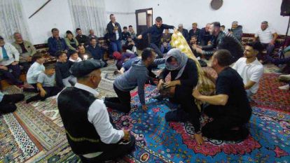 Osmanlı döneminden kalma geleneksel oyunlar yüzleri güldürdü