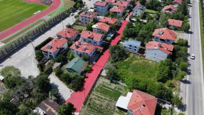 Yollar trafiğe açıldı
